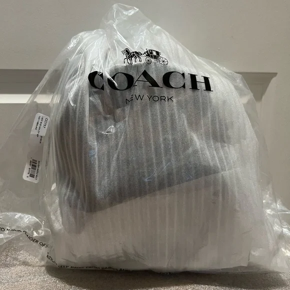 NWT Coach Mini Court Backpack In Signature Canvas With Leopard Print - Picture 13 of 14